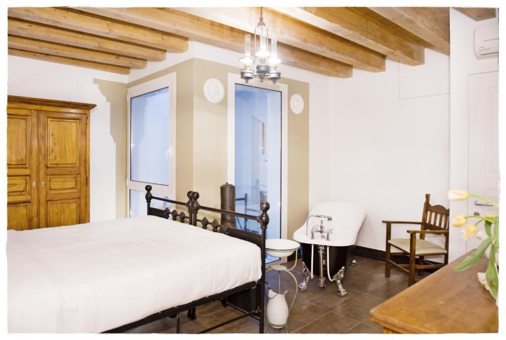 The Place Cagliari Rom bilde